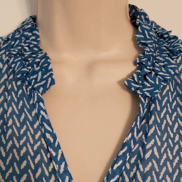 Banana Republic Silk Blouse Blue White Print Womens XS - Picture 4 of 9